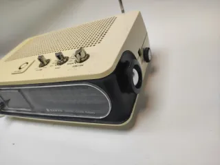 Radio Digital Sanyo Vintage