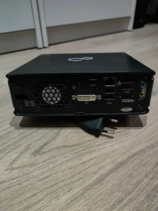 Mini PC Fujitsu Intel i3 Win 10 Pro