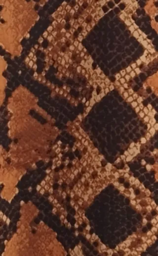 Blusa Zara Animal Print Talla XS Sisa a sisa 46 cm