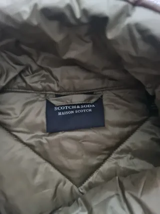 Plumas de Scotch and Soda