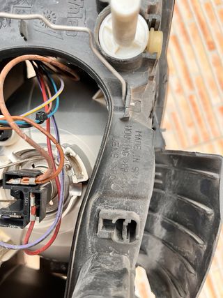 Faro Delantero Derecho Seat Ibiza/Córdoba