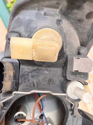 Faro Delantero Derecho Seat Ibiza/Córdoba