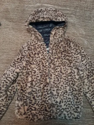 Chaquetón reversible negro, abrigado, talla 42-44