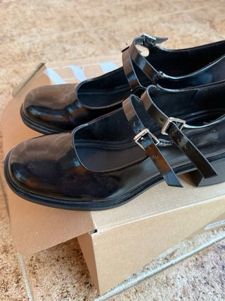 Zapatos charol Zara negros Mary Jane