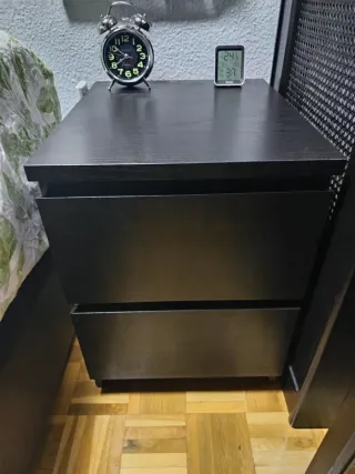 PACK de Canapé, colchón, mesilla y dos estanterías