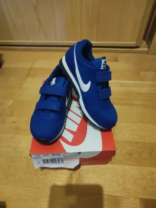 Zapatillas Nike niño/a Talla 31 NUEVAS