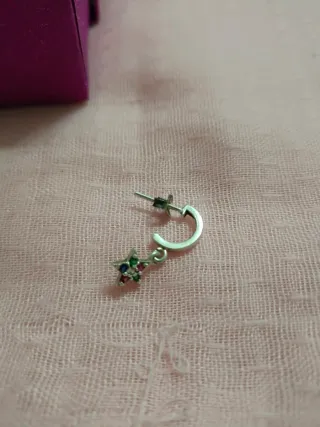 Sarsillo de plata con detalles verdes