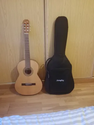 Guitarra Admira Rosario