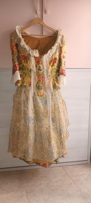 Traje Fallera Talla 42-44 + Zapatos