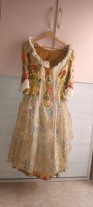 Traje Fallera Talla 42-44 + Zapatos