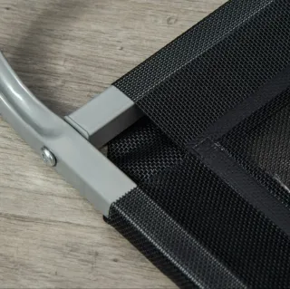 Cama elevada para perros de acero