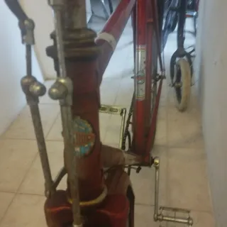 Bicicleta Clásica Roja Gimson