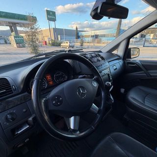 Mercedes-Benz Viano 2011