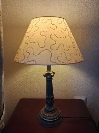 Lámpara de mesa decorativa