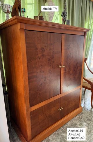 muebles de comedor clásicos de raíz de NOGAL !