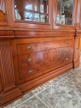 muebles de comedor clásicos de raíz de NOGAL !