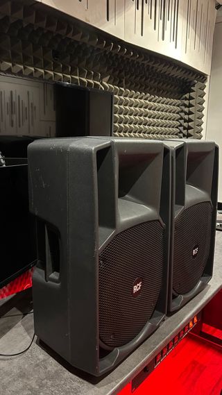 Altavoces autoamplificados RCF 712-A MK2