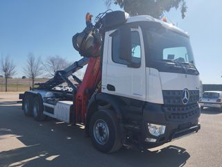 Mercedes AROCS 26 45-CAMIONES GANCHO+GRUA