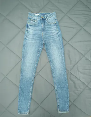Lote 7 Pantalones Mujer Talla 34 y 36.