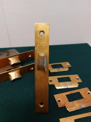 Lote 5 picaportes AZBE