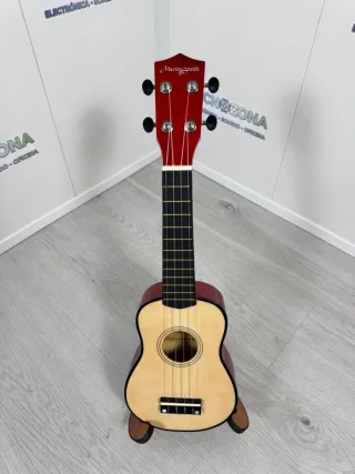 Ukelele soprano Martín Smith