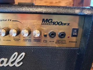 Amplificador Marshall MG100DFX