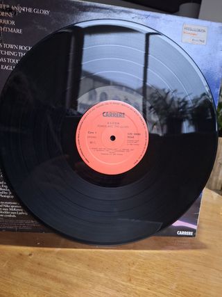 SAXON - Power & The Glory Vinil LP