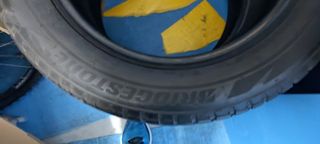 2 Neumáticos Bridgestone 255/55/19 AO Invierno