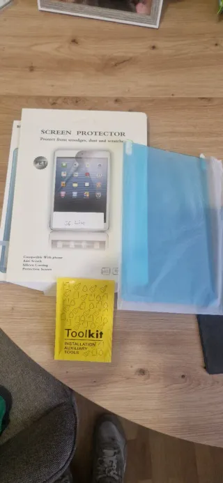 Samsung Tab S6 Lite con funda y protector