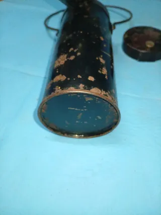 ANTIGUA LINTERNA DE BATERIA