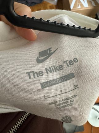 Camiseta / Sudadera Nike Blanca