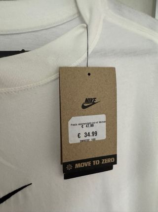 Camiseta / Sudadera Nike Blanca
