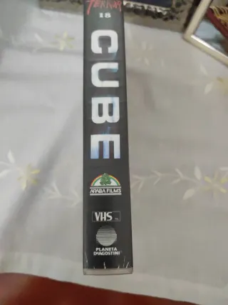 VHS Cube (Terror, Español)