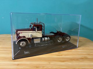 Camion Peterbilt 281 1955 Ixo 1:43