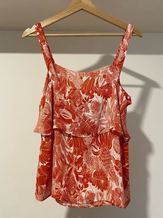 Camiseta Estampada Roja y Blanca