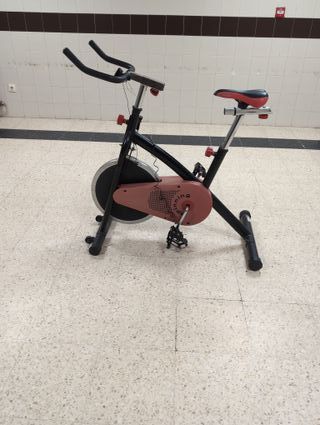 Bicicleta de Spinning Roja y negra