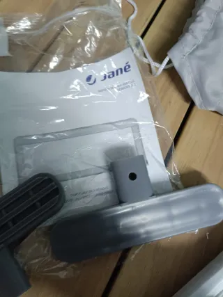 Barrera Cama Abatible Jané 140cm + Bolsa