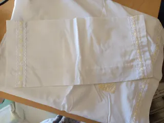 Juego de sábana y cubre almohada moisés