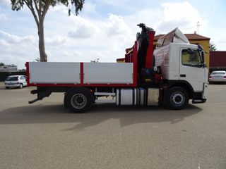 Volvo FM 330.18--CAMIONES GRUAS