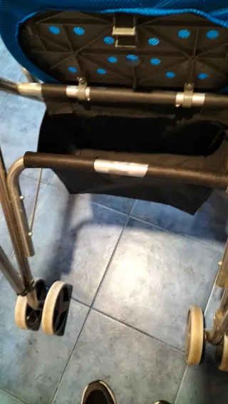 Andador Rotador marca Forta