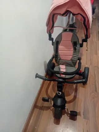 Triciclo rosa poco uso