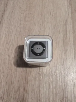 Apple iPod Shuffle 2GB Plata