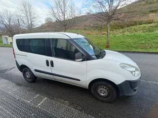 FIAT Doblò 2012
