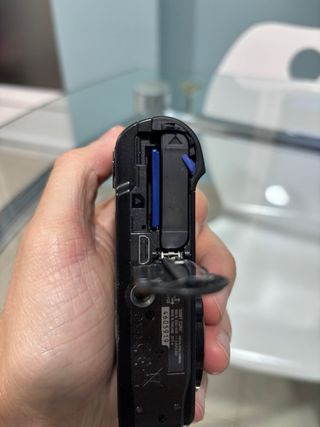 Cámara Sony Cyber-shot 10x Zoom.