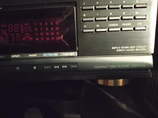 Yamaha CRX-040 Reproductor CD Negro