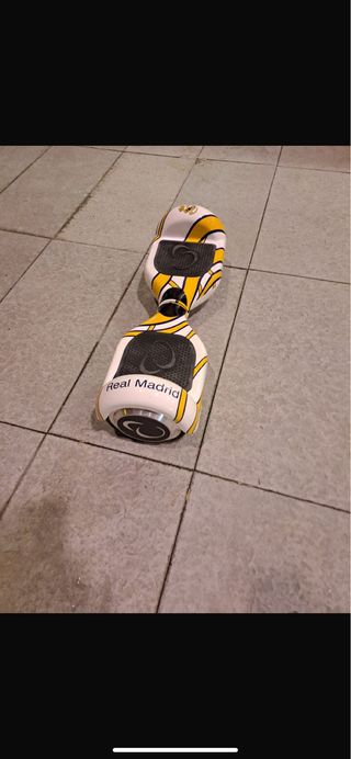 Hoverboard con diseño deportivo
