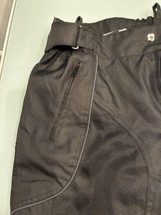 Pantalón moto verano con protecciones