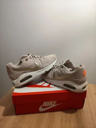 T38 Nike Air Max Command PRM