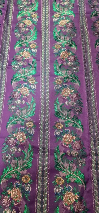 Tela Fallera o traje regional