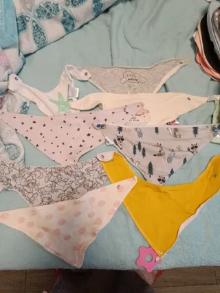 Baberos y limpiababas 3 unidades por 1 euro